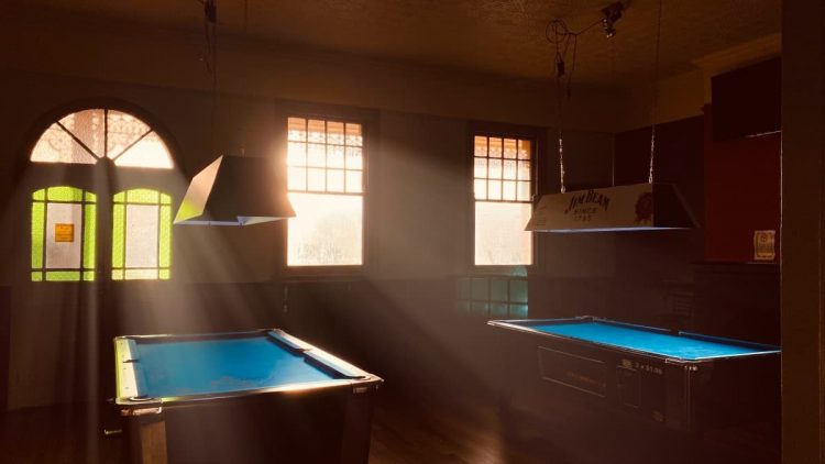 How Bright Should a Pool Table Light Be?